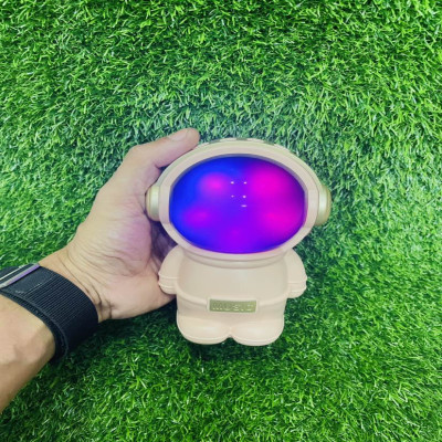 X-808 Astronaut Light Portable radio Astronaut Smart BT Speaker