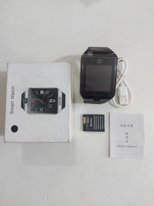 Q18 Smart Mobile Watch Full Touch Calling Sim Support Smart watch
