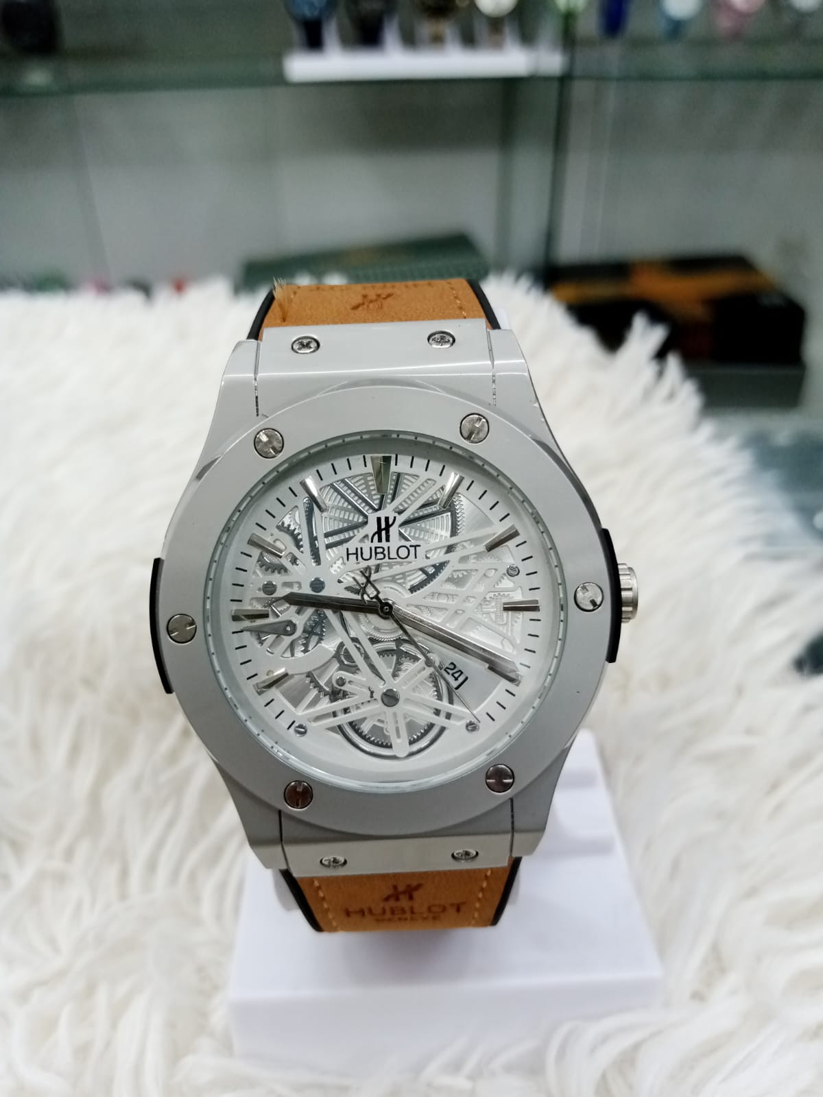 Hublot Belt watch For man Luxury Fashionable Movement Premium Stainless Steel Water-Resistant